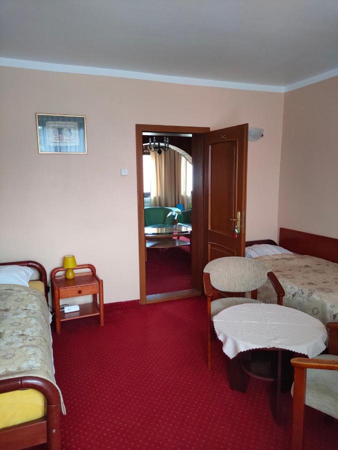 Bed and Breakfast Delfin à Mielno  Extérieur photo